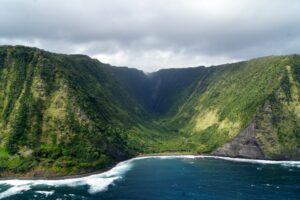 photo - the big island of hawaii green mountain and blue ocean